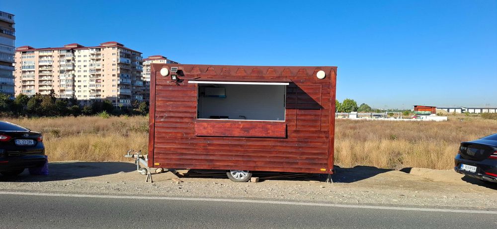 Rulota fast-food 8000 euro