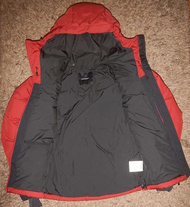 Geaca Pek Performance cu umplatura sitetica. Marimea XS-Women.