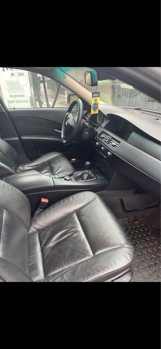 Vand sau schimb bmw e60 530d cu Audi a6 c6 2.0