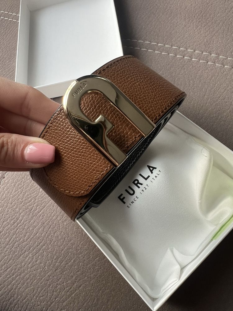 Колан с две лица Furla