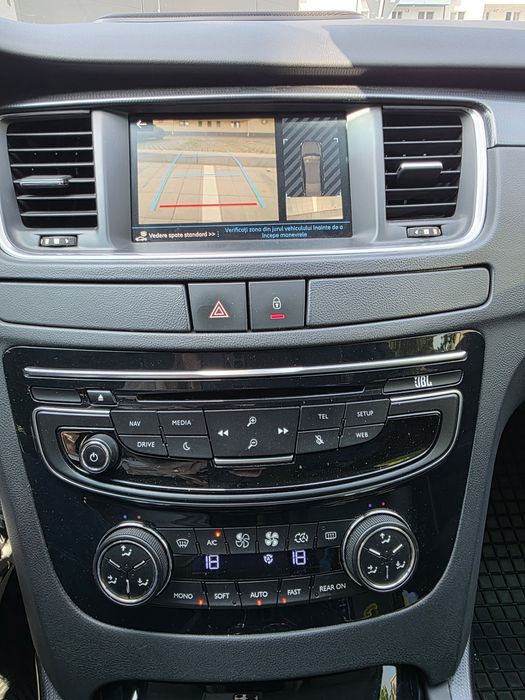 Peugeot 508 Hybrid 4 2012