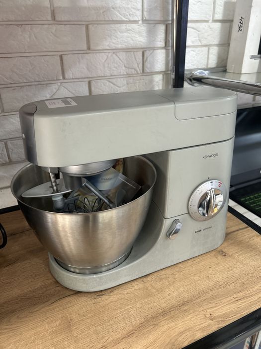 Кухонный комбайн Kenwood