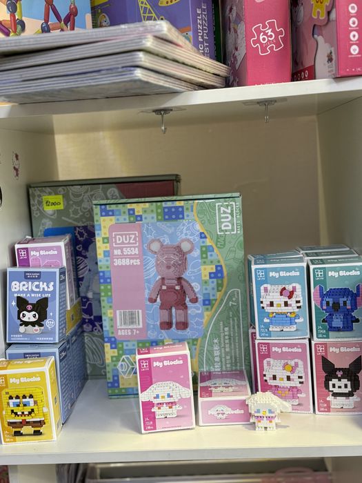 Лего куроми, мелоди, китти, стич, спанч боб Bearbrick