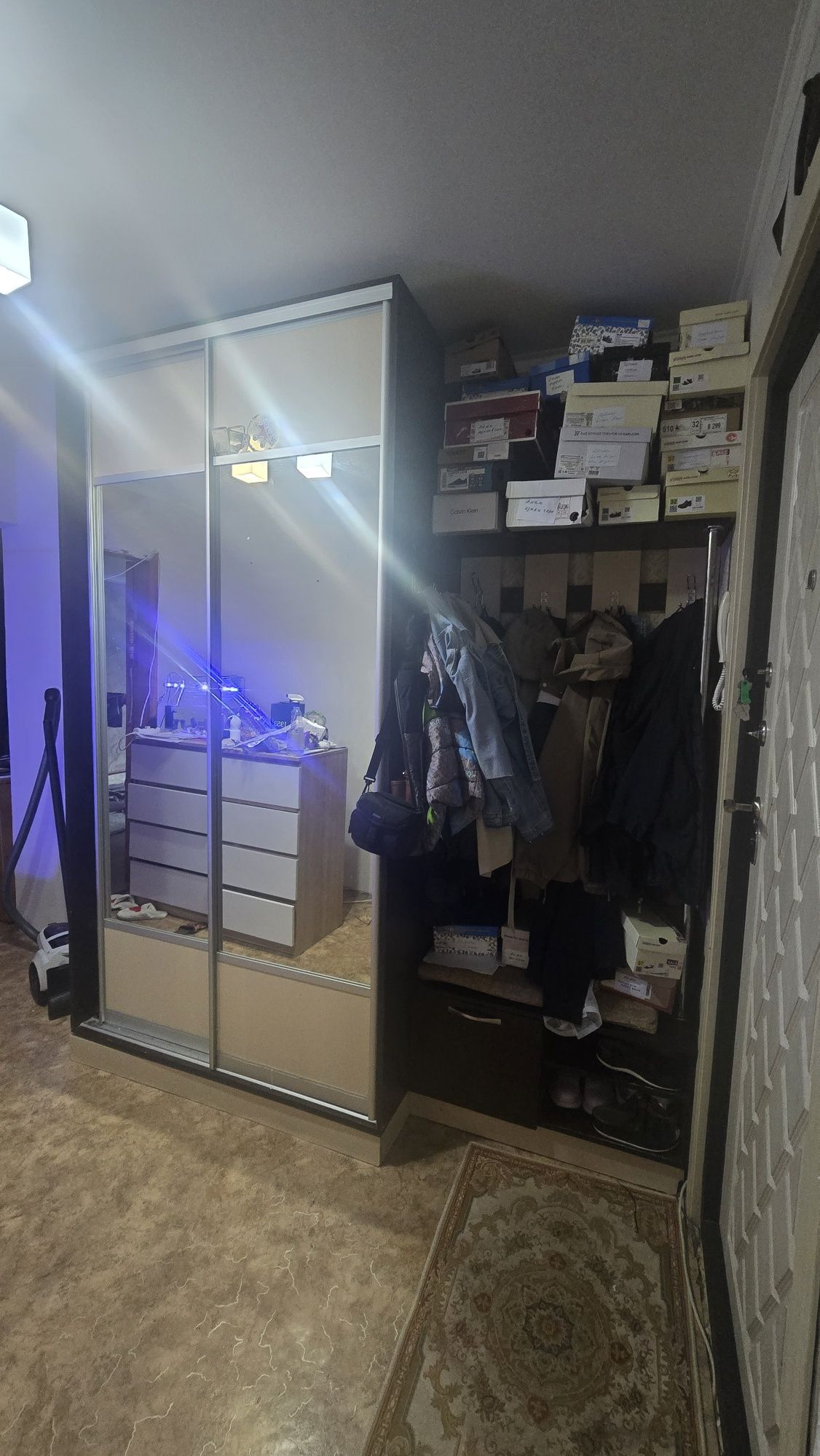 Продам прихожую в отличном состоянии