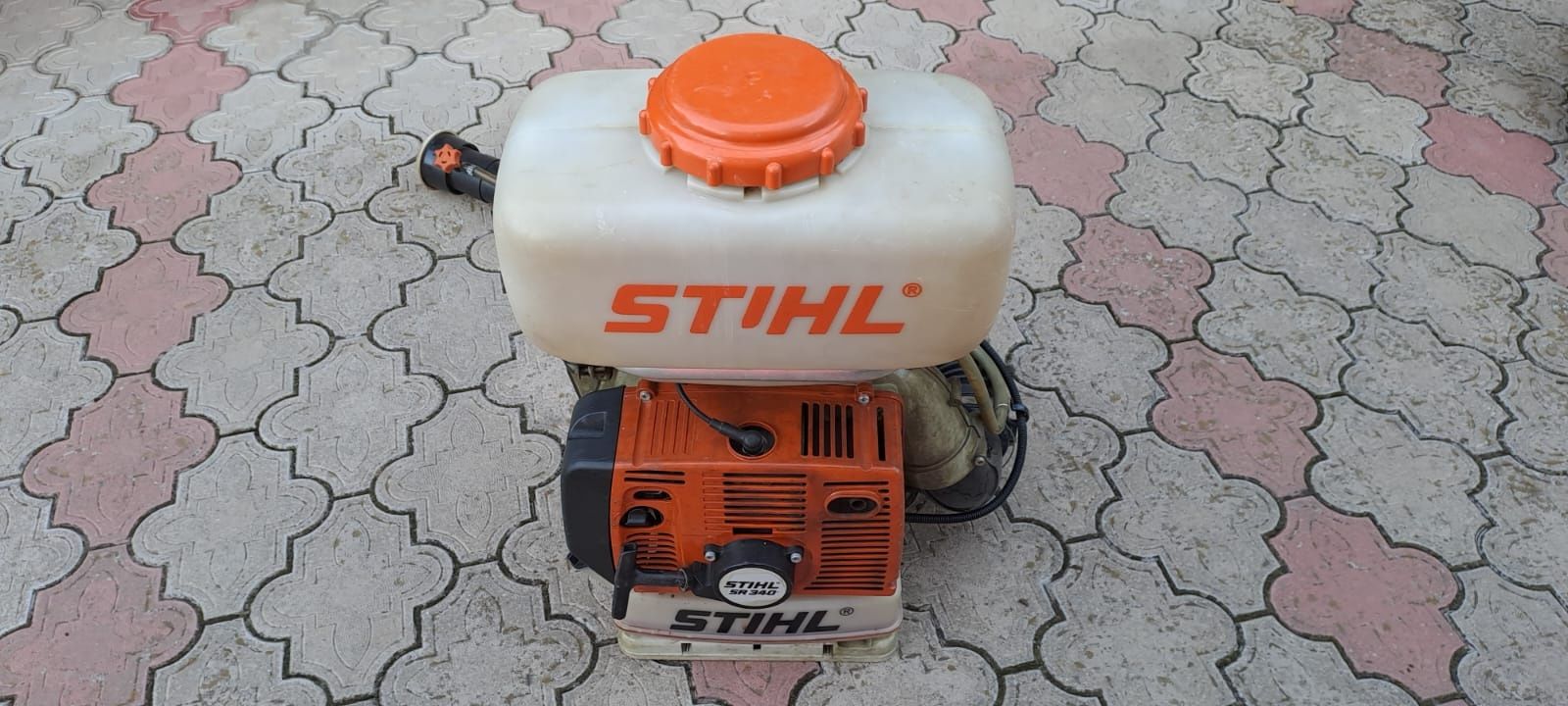 Vând pulverizator STIHL SR340 în stare impecabila!