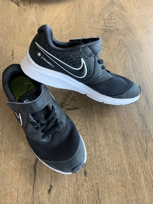 Маратонки Nike - 32 номер