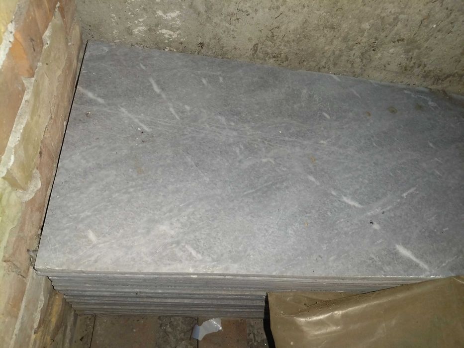 Сив мрамор блокчета