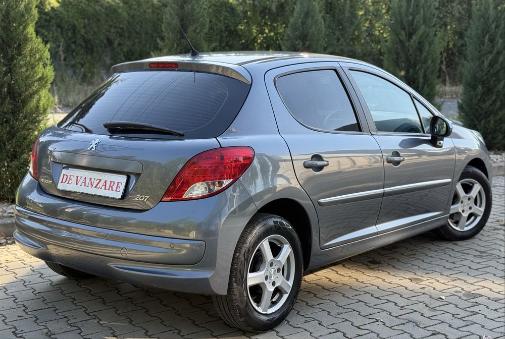 Peugeot 207 Facelift Feline Euro 5 1.4 VTi 95 CP 2012