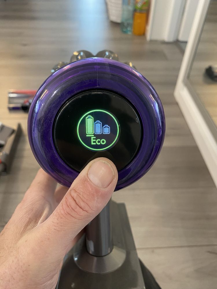 Dyson v11 Absolute