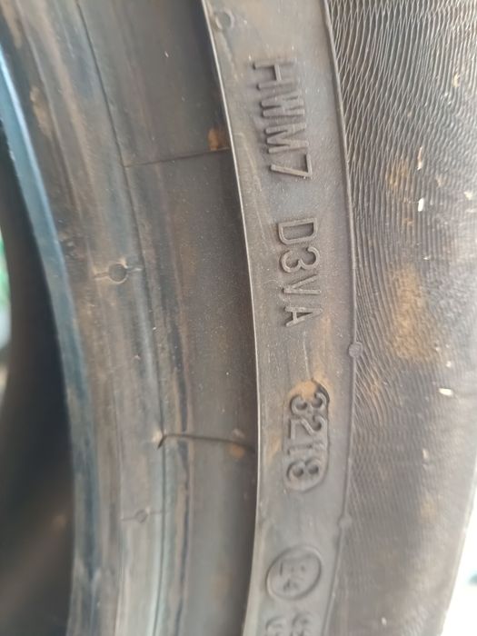 Гуми 305/40/20 Continental