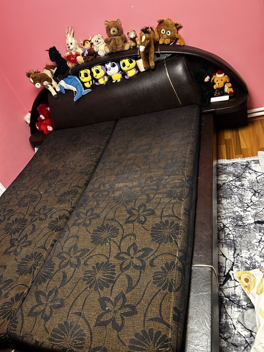 Vand pat si dulap haine