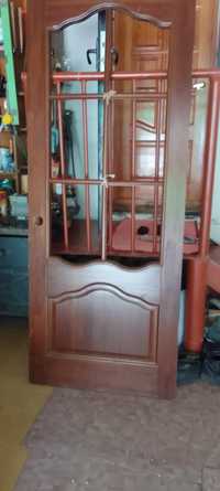 Продам деревянную дверь за 15000 тенге