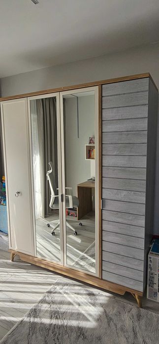 Легло и гардероб