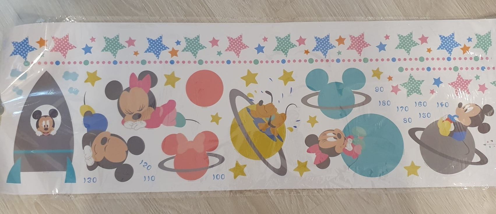 Vând sticker perete Grow up Mickey & Minnie