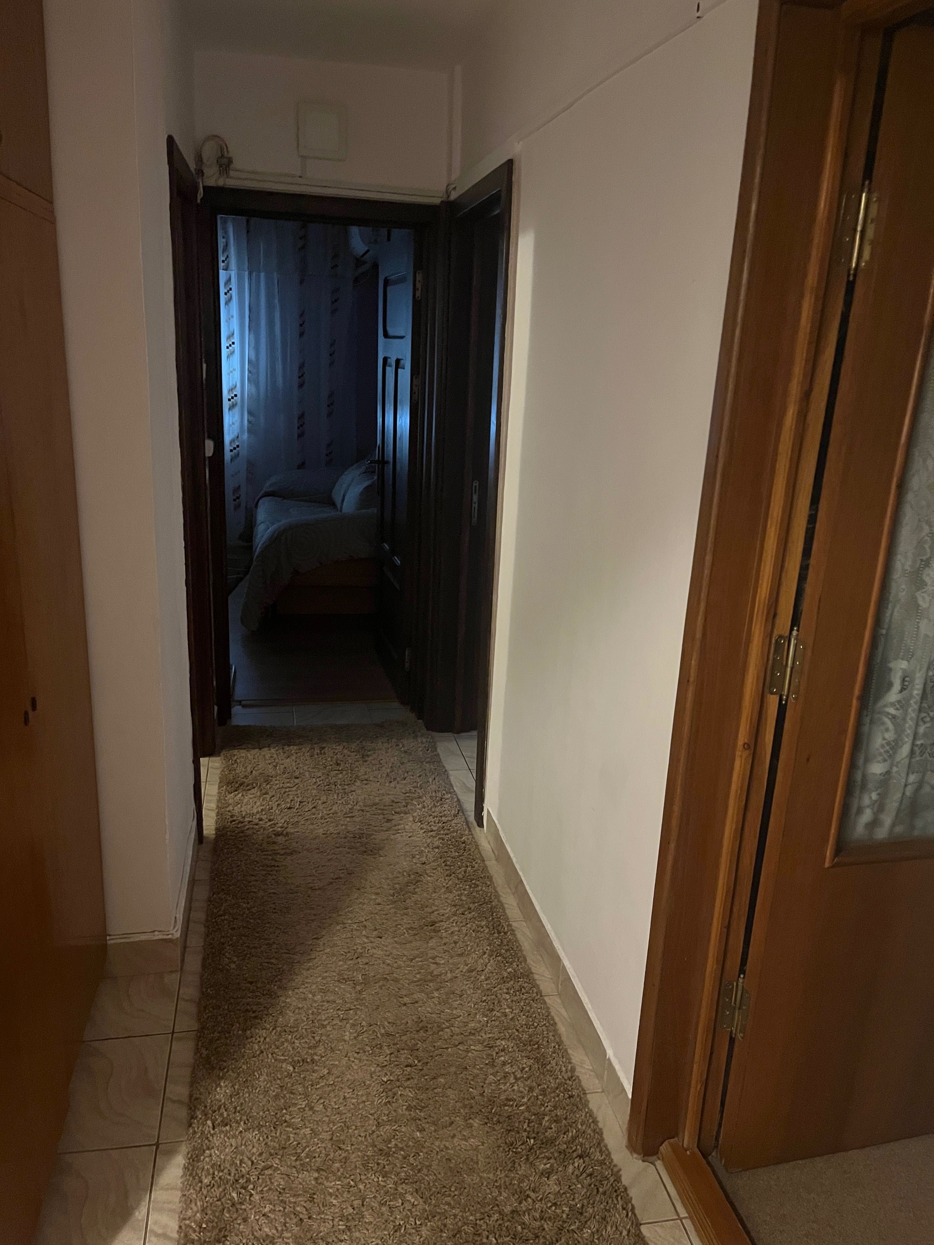 De vânzare apartament 3 camere !