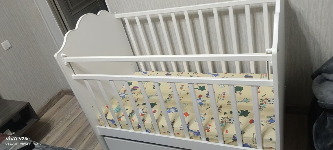 Продаж детскую манежку