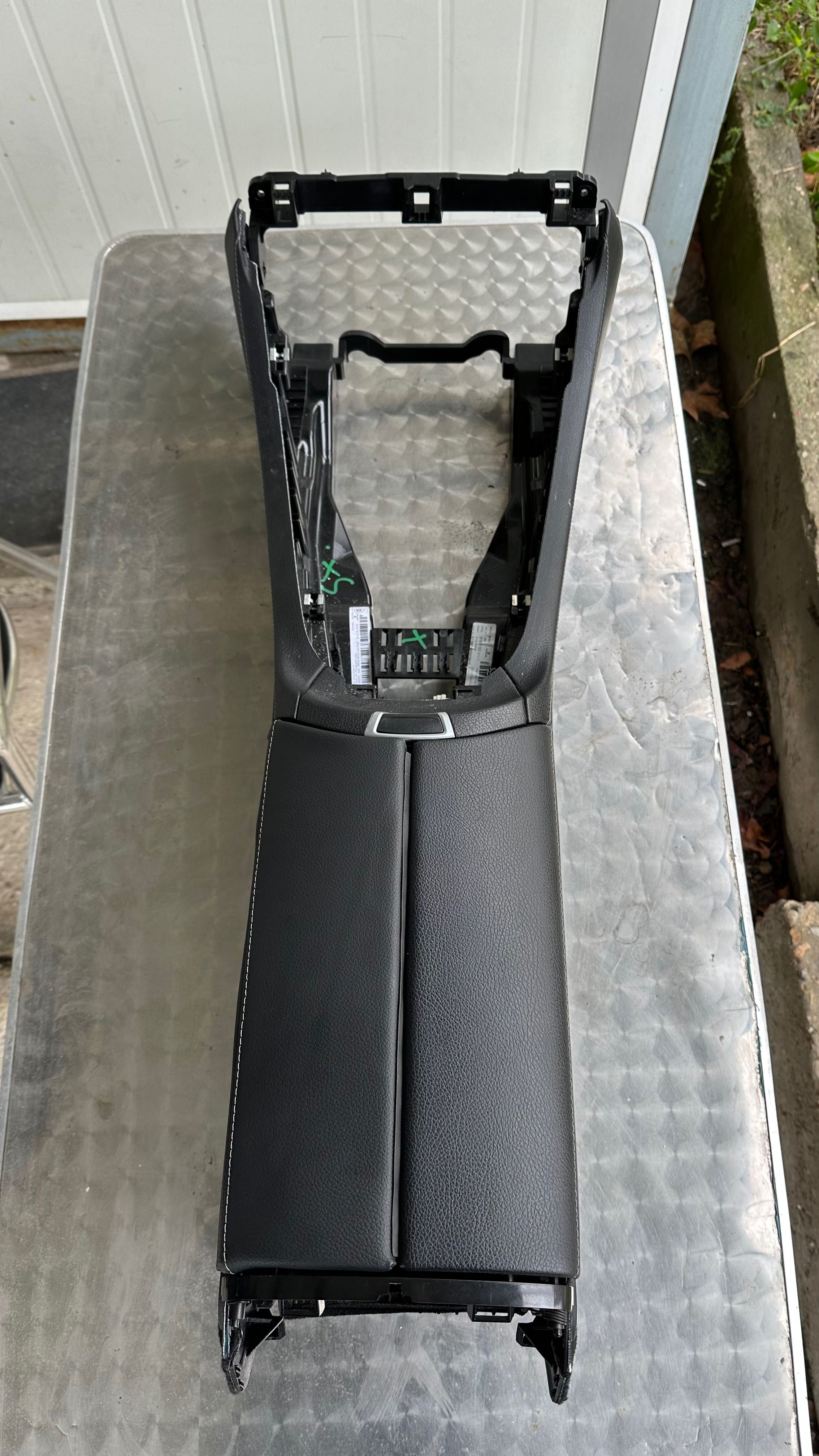 Мерцедес E-класа E-class