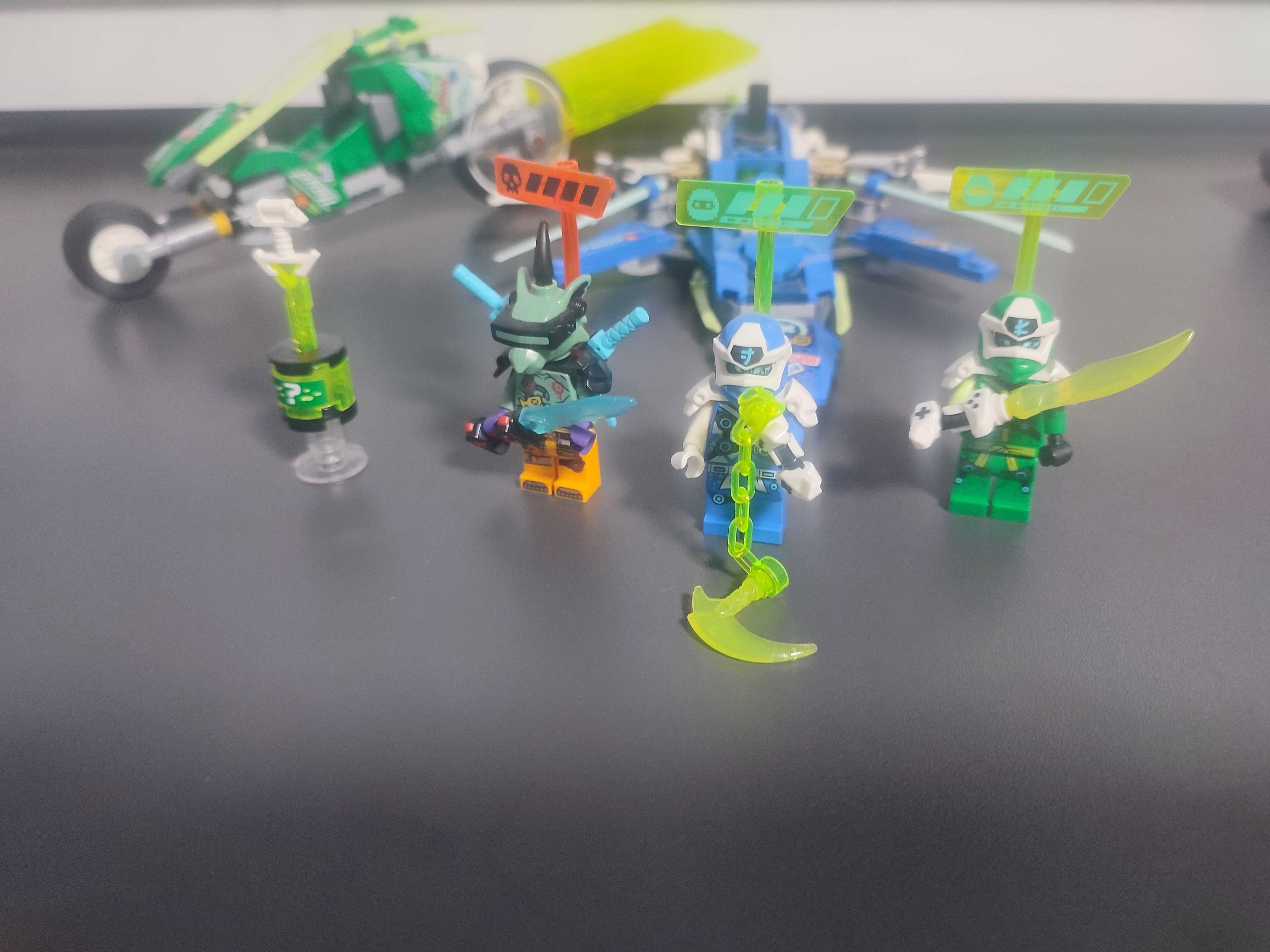 LEGO Ninjago Състезателните коли на Jay и Lloyd 71709