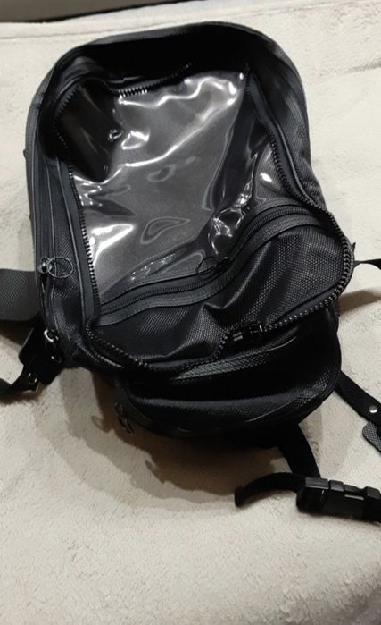 Geanta moto pe  rezervor