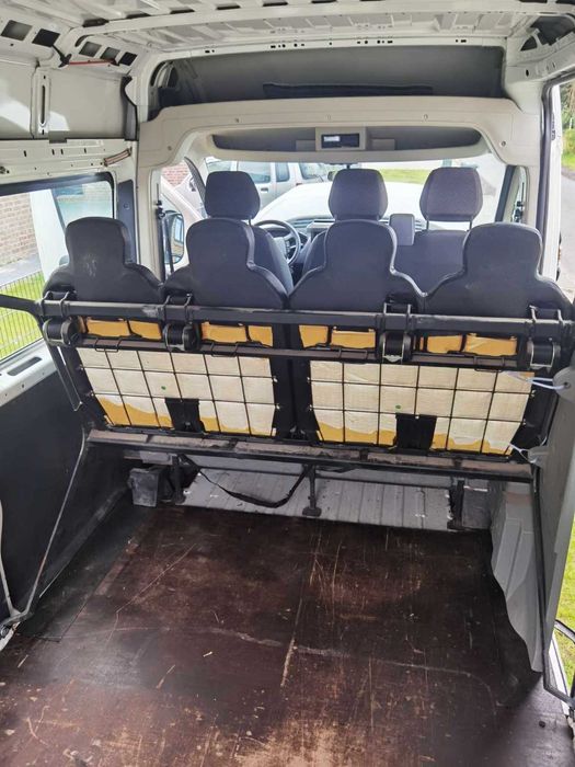 Седалка 4-ка и преграда за товаро - пътнически бус Пежо, Ситроен, Фиат