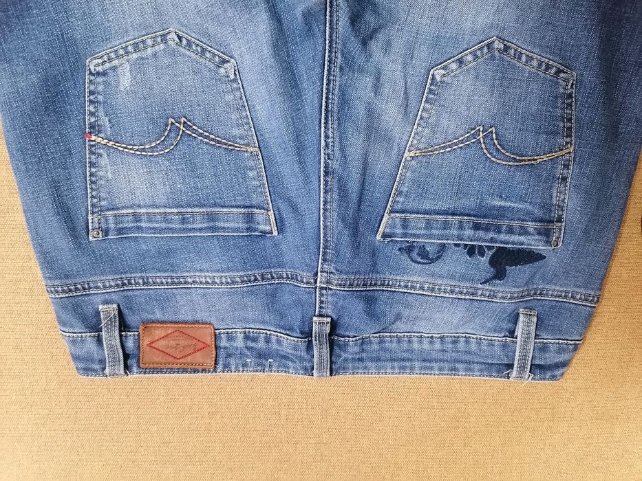 Комплект Дамски дънки и блуза Л размер, 10 лв