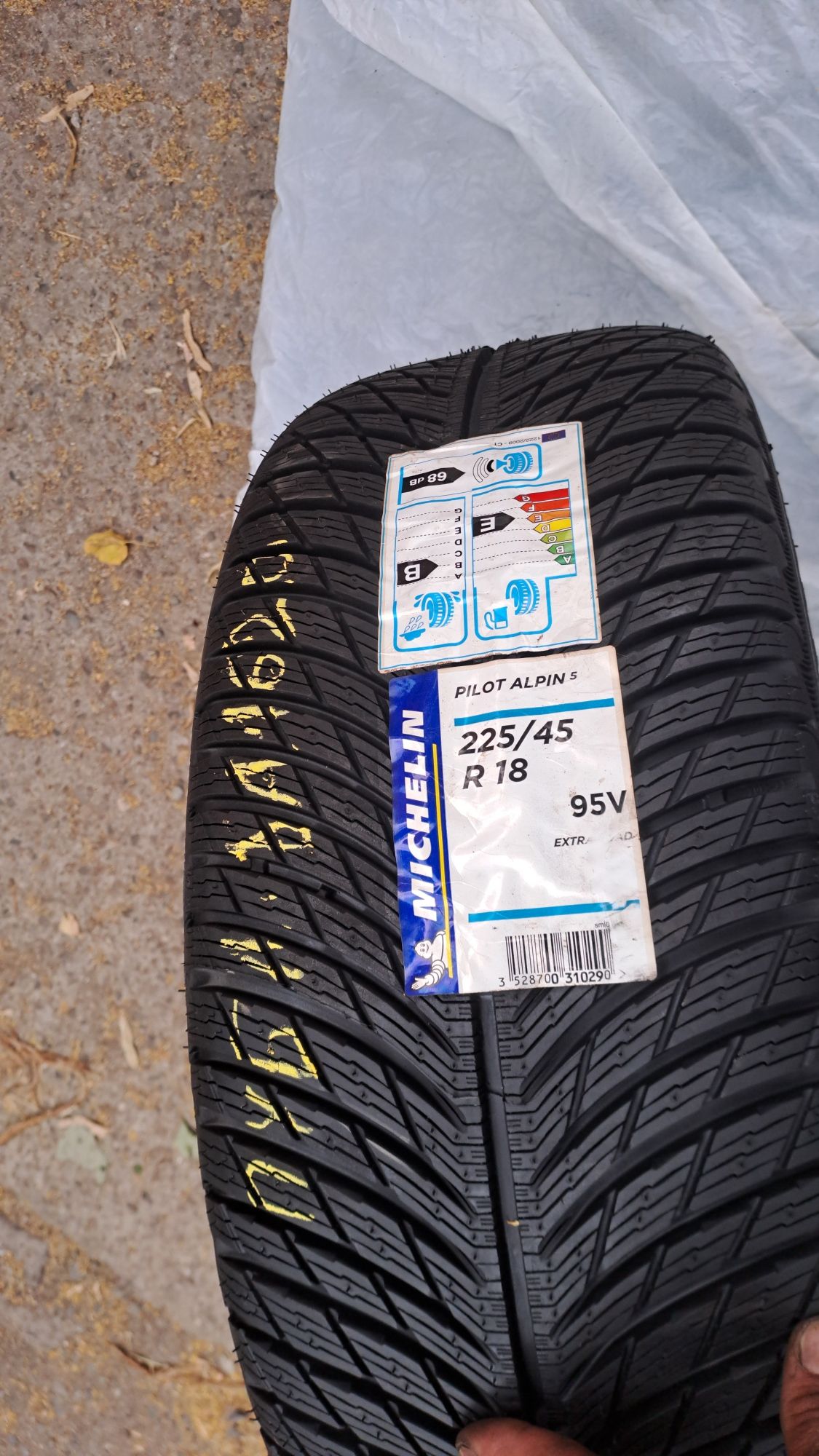 1бр. Нова 225/45/18 Michelin Pilot Alpin 5