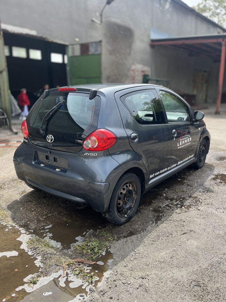 Toyota Aygo 1.0i na CHASTI Тойота на части