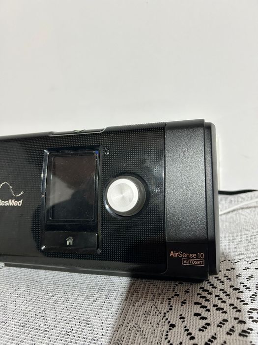 Aparat ResMed AirSense 10 pentru tratare apnee în somn