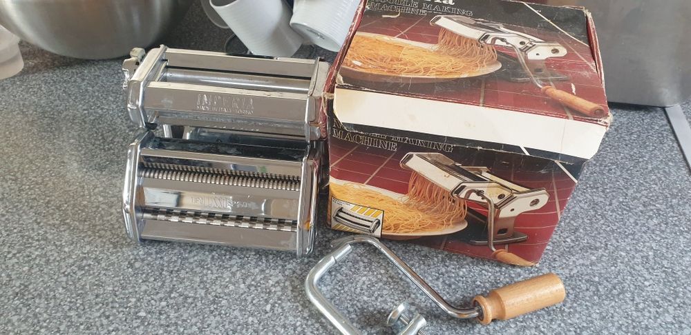 Mașina pentru paste imperia