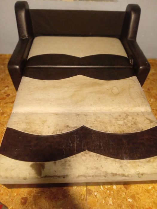 Vând canapea extensibila