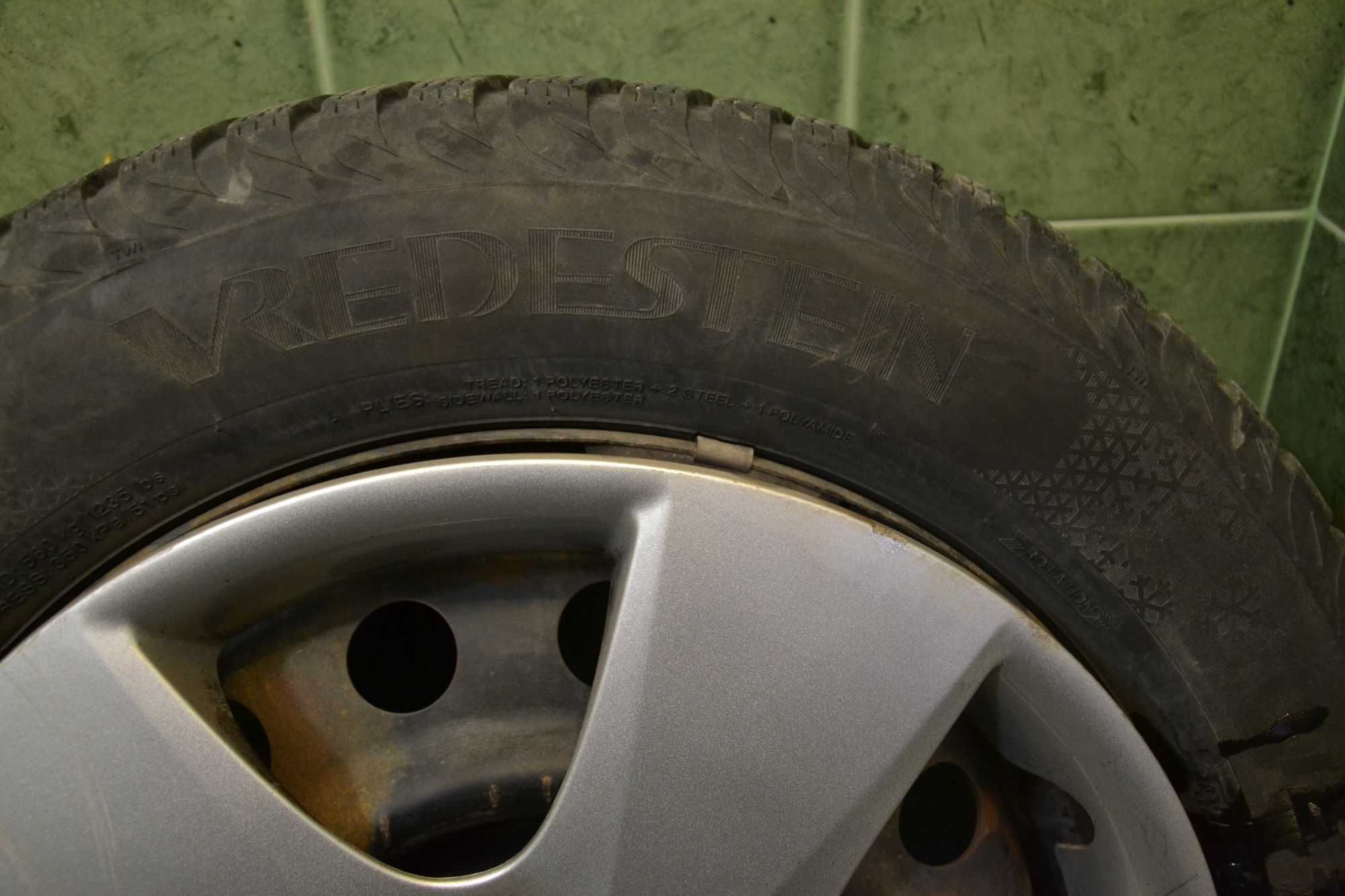 Стоманени джанти за Kia, Hyundai, Mazda 15" със зимни гуми 185/65 R15