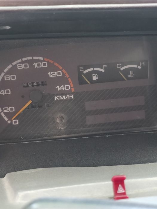 Damas sotiladi 2002 yil