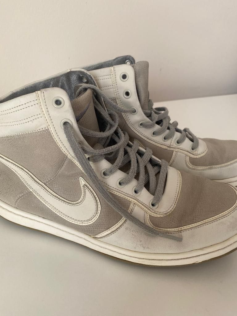 Дамски обувки  NIKE (40)