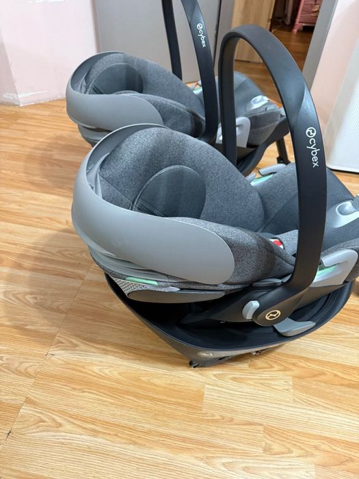 Столчета за кола Cybex Cloud T i-size Бази за стол за колa Cybex baseT