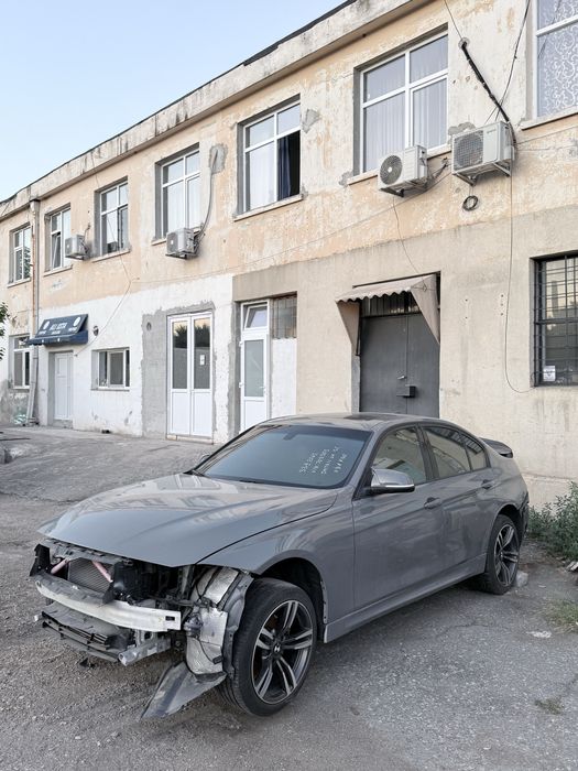 Dezmembrez bmw seria 3 320d F30