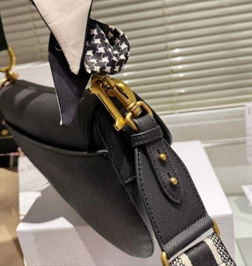 Geanta de mana dama Dior 260331  522-15