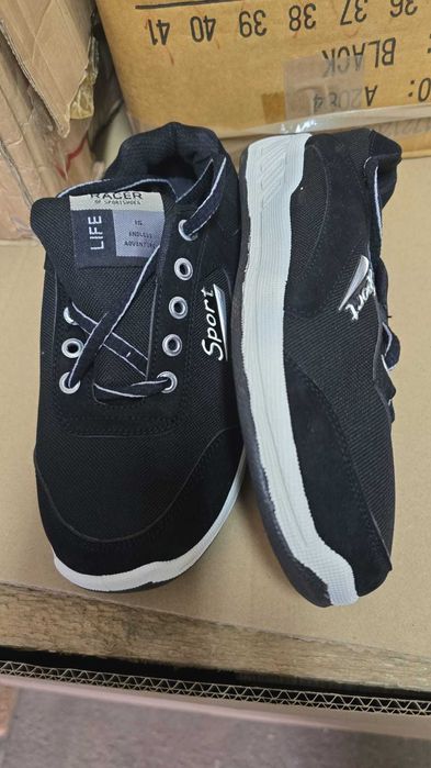 Pantofi sport noi engros import Germania