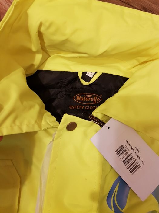 Geacă, vestă, șapcă protectie si bluză de lucru