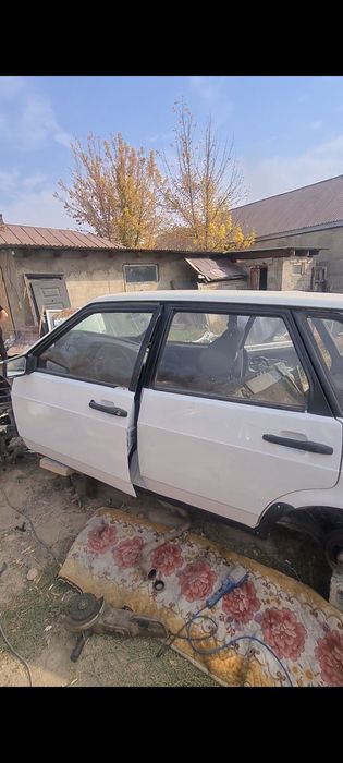 На разбор ваз 21099