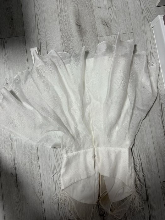 Рокля с пера Junonа