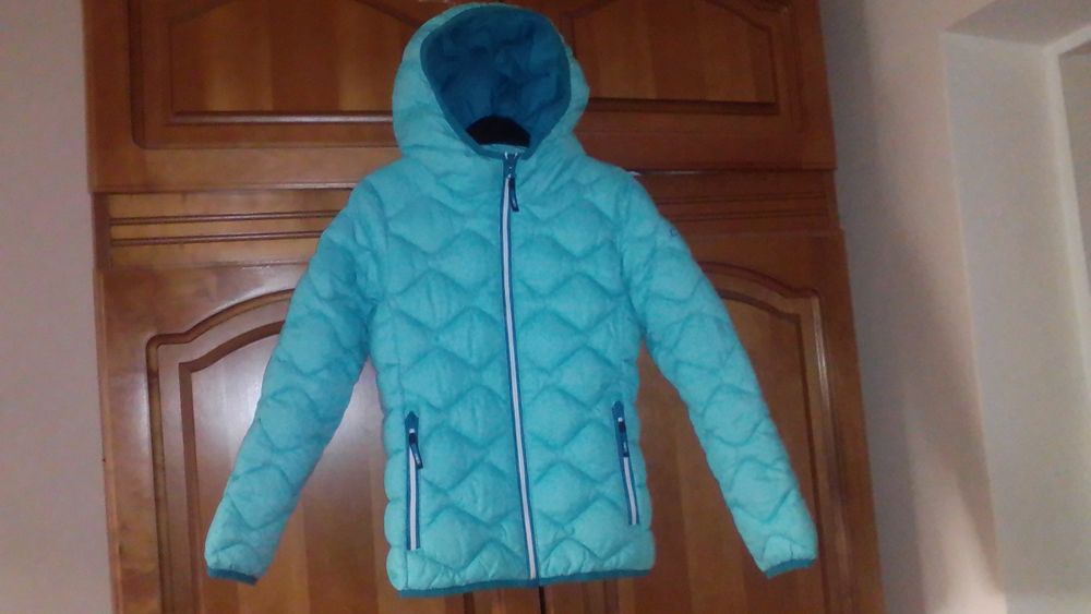 Итальянская фирменная куртка 122см