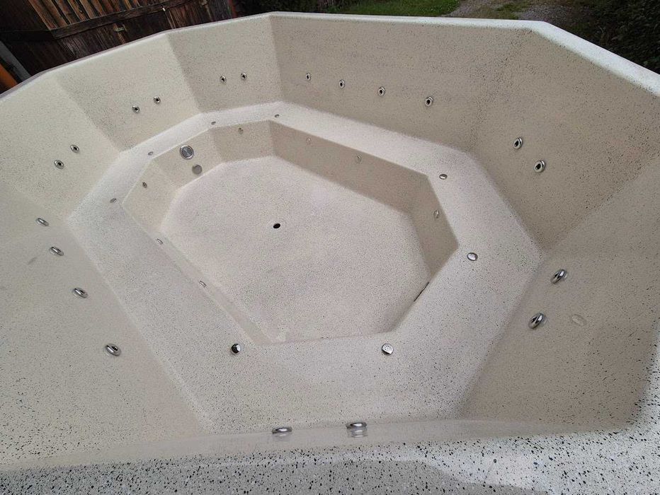 Piscină mică octogonală – Direct de la producător