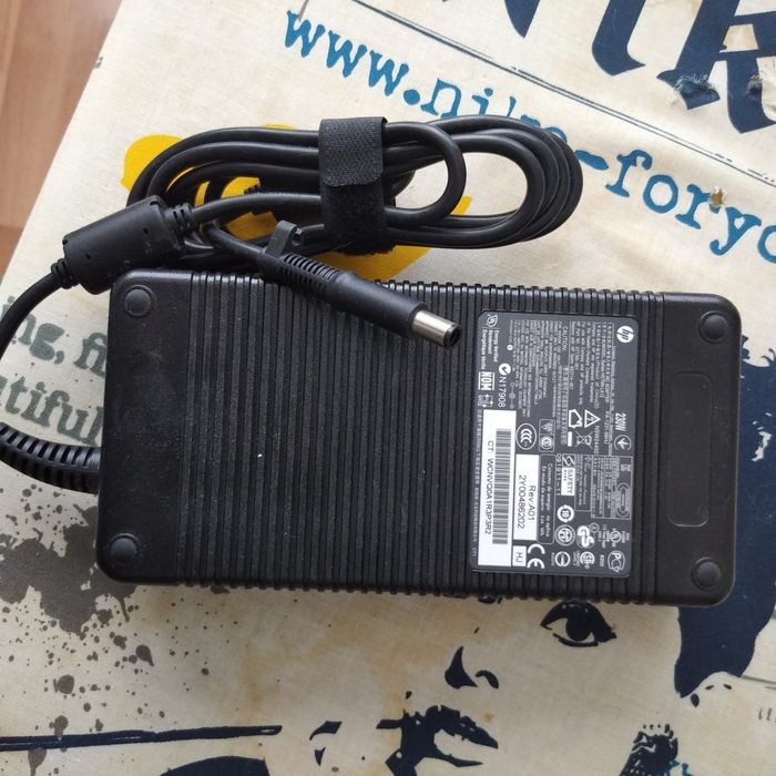 Блок питания HP 19.5V