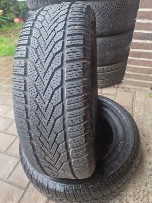 Anvelope iarna 215 65r16