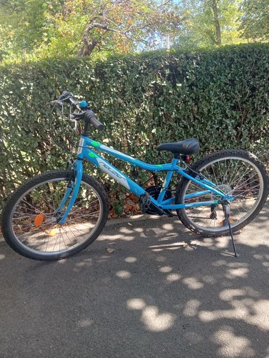 Bicicletă nouă roți pe 24