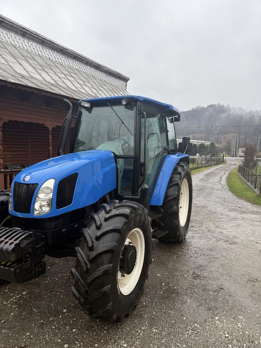 New Holland T5060