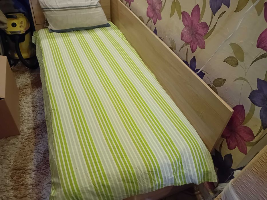 Легло 90широко дълго 2мтра