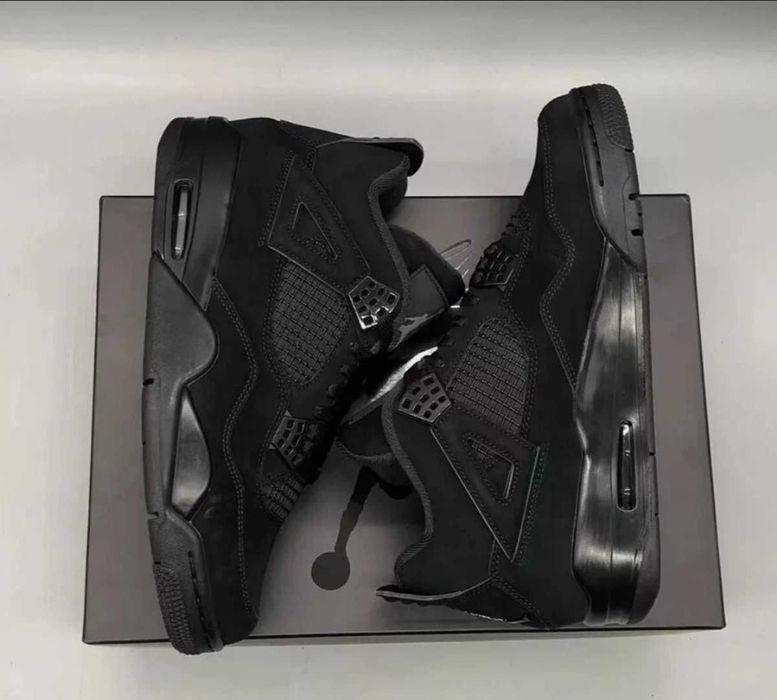 Adidasi Nike Air Jordan 4 BLACK CAT negri - Verificare la Livrare