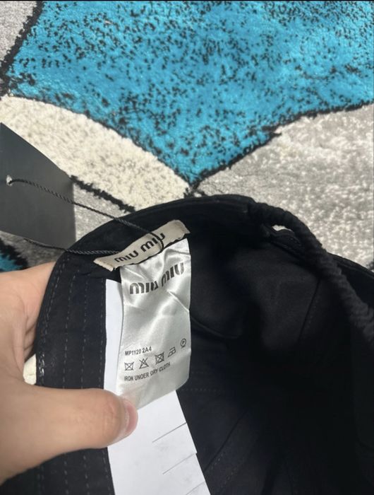 sapca miu miu neagra