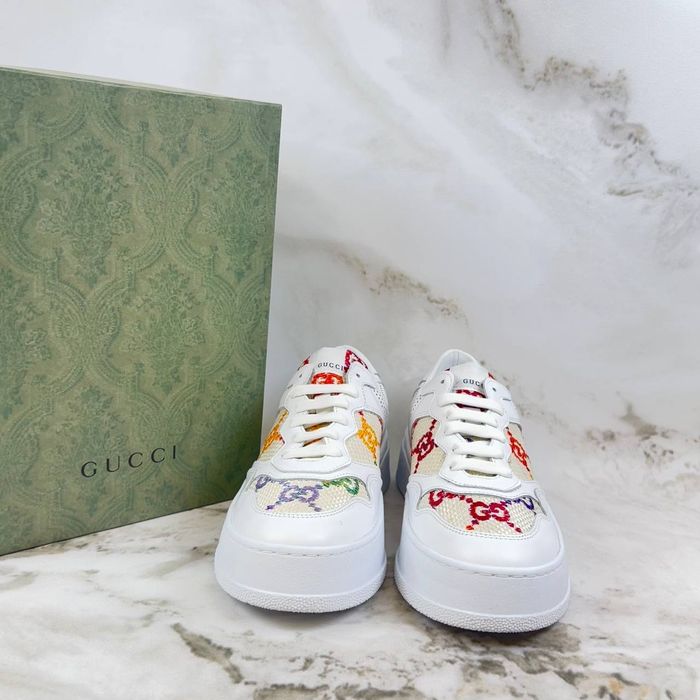 Adidași damă Gucci